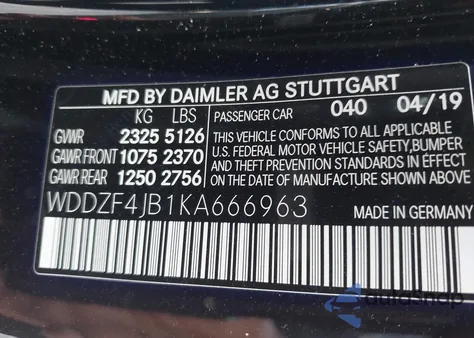 2019 Mercedes-Benz E 300 z USA, uszkodzony, nr VIN WDDZF4JB1KA666963